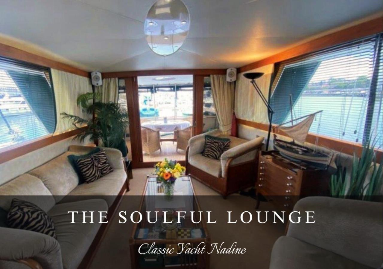 Classic Yacht Nadine In Poole Harbour, Dorset, With A Hot Tub Jacuzzi Exterior photo
