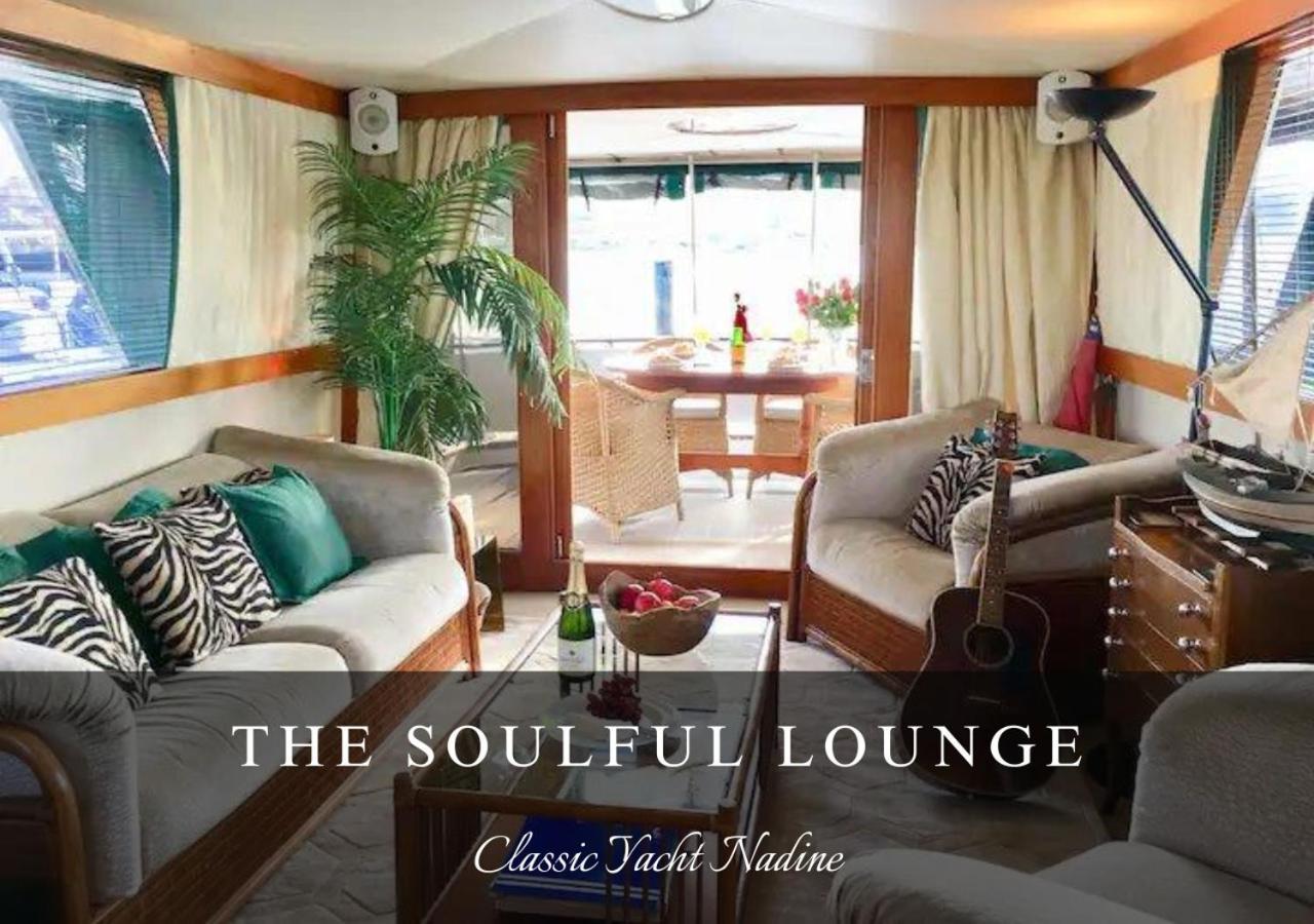 Classic Yacht Nadine In Poole Harbour, Dorset, With A Hot Tub Jacuzzi Exterior photo